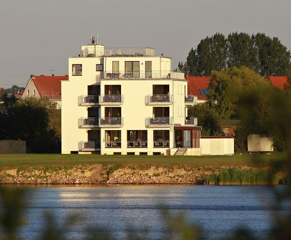 Hotel Warnow روستوك المظهر الخارجي الصورة